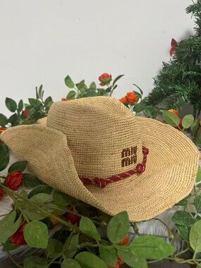 Miu Miu hat
